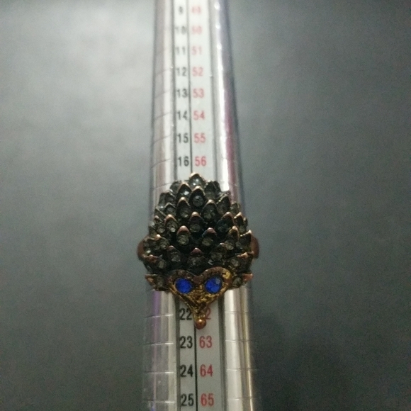 Copper Tone Blue and Grey Rhinestone Hedgehog Cocktail Statement Ring - size 9 - Picture 6 of 6